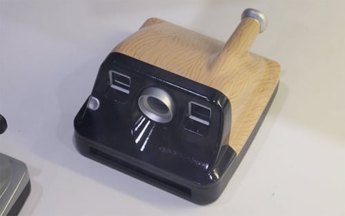CES 2010: Day 1 Photo News   New Polaroid Instant Cameras and More 500x polaroid 2