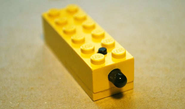 DIY LEGO Nikon Remote for $7 Plus Time nikonremot