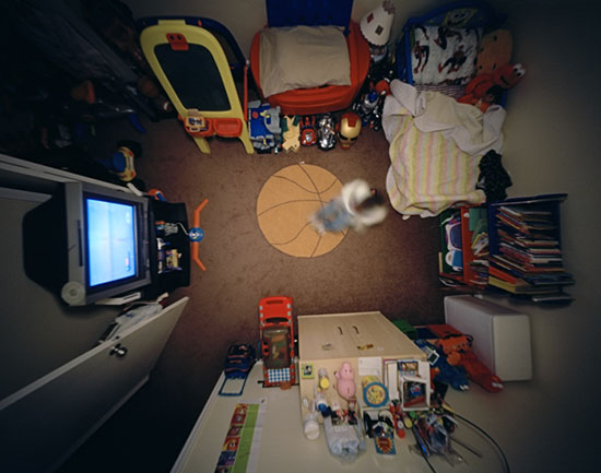 Photographs of Living Spaces Shot with a Ceiling Mounted Pinhole Camera fly4