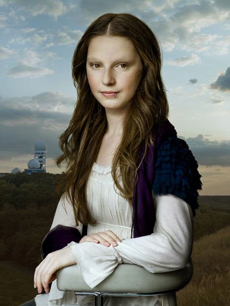 Portraits That Recreate Paintings by the Old Masters paint0 mini