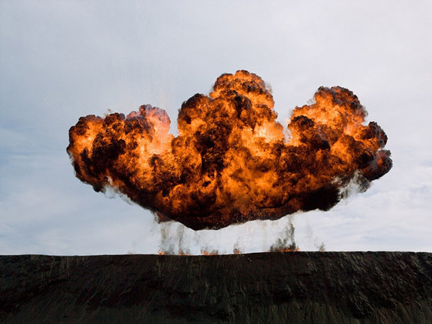 explosion1_mini Photos of Terrible Explosions Frozen Serenely in Mid Air explosion1 mini