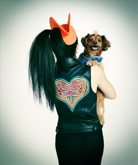 Fashion Photos with Dogs Peering Over Shoulders dog3 mini