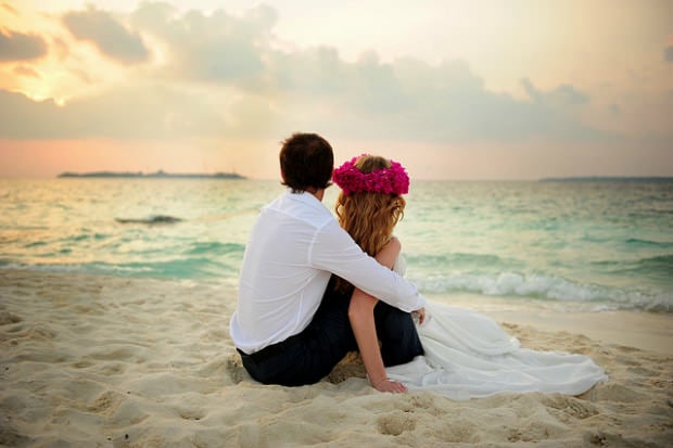 beachcouple_mini