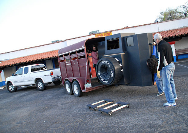 The Worlds Largest Holga Camera is 20 Times Bigger Than the Real Thing holga2 mini
