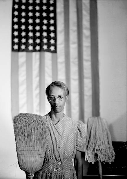 gordon_parks_american_gothic