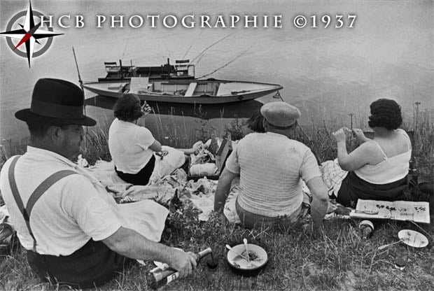 What Famous Photos Would Look Like if Their Photogs Used Ugly Watermarks phpThumb generated thumbnailjpg 6