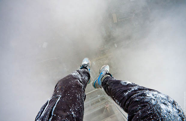 Vertigo Inducing Portraits by Skywalking Photographers in Russia skywalking 8