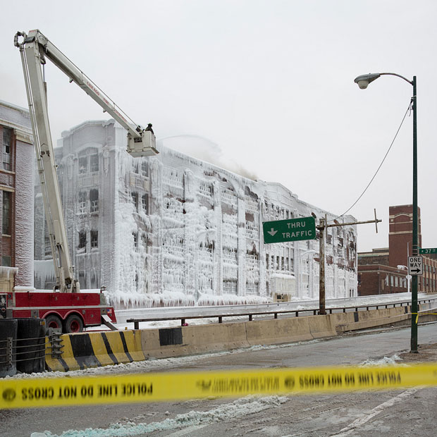 Photos of a Chicago Warehouse Turned Into an Ice Cube After Major Fire Photos of a Chicago Warehouse Turned Into an Ice Cube After Major Fire chicagofireice 3