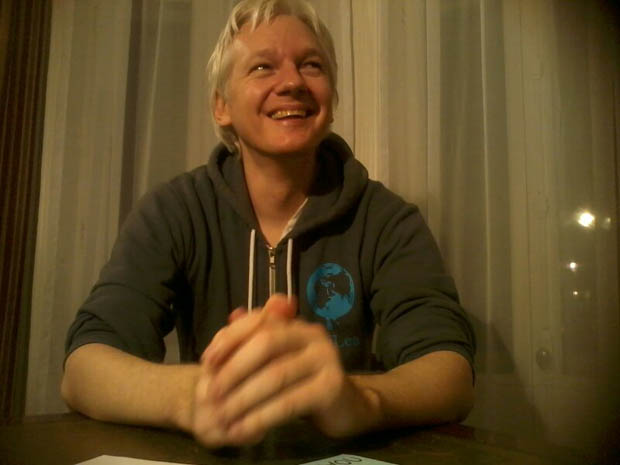 Parcel Camera Captures Photos of Julian Assanges Life in Hiding julianassange 3