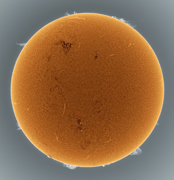 Photographer Captures Detailed Photos of the Sun From His Backyard Photographer Captures Detailed Photos of the Sun From His Backyard sunphotos 3