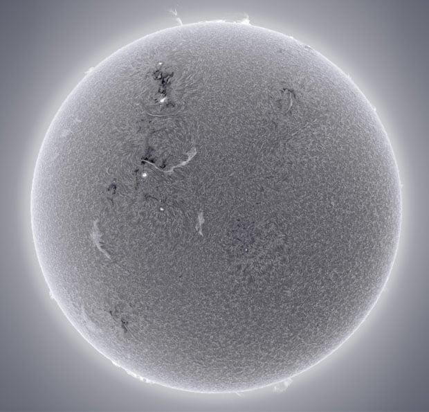Photographer Captures Detailed Photos of the Sun From His Backyard Photographer Captures Detailed Photos of the Sun From His Backyard sunphotos 8