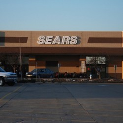 Sears and Walmart Unexpectedly Shutter Portrait Studios